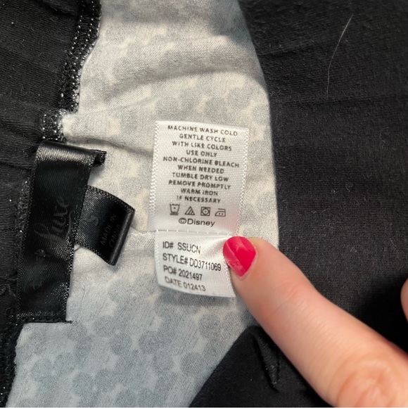 Disney Mickey Mouse Black and White Capri Knit Pants - Picture 2 of 5